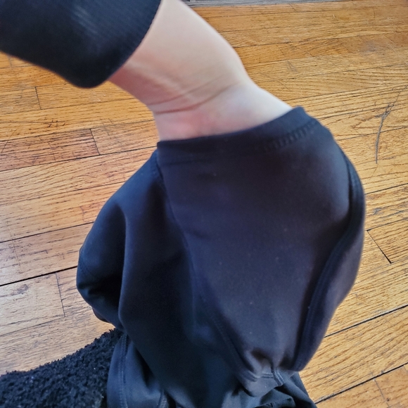 CLOSET CLOSING 7/31 Danskin pocket leggings size small - Picture 7 of 8